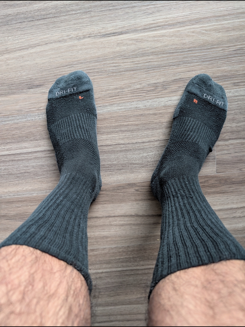 Nike Men’s Dri-FIT Black Athletic Crew Socks - Picture 2 of 3